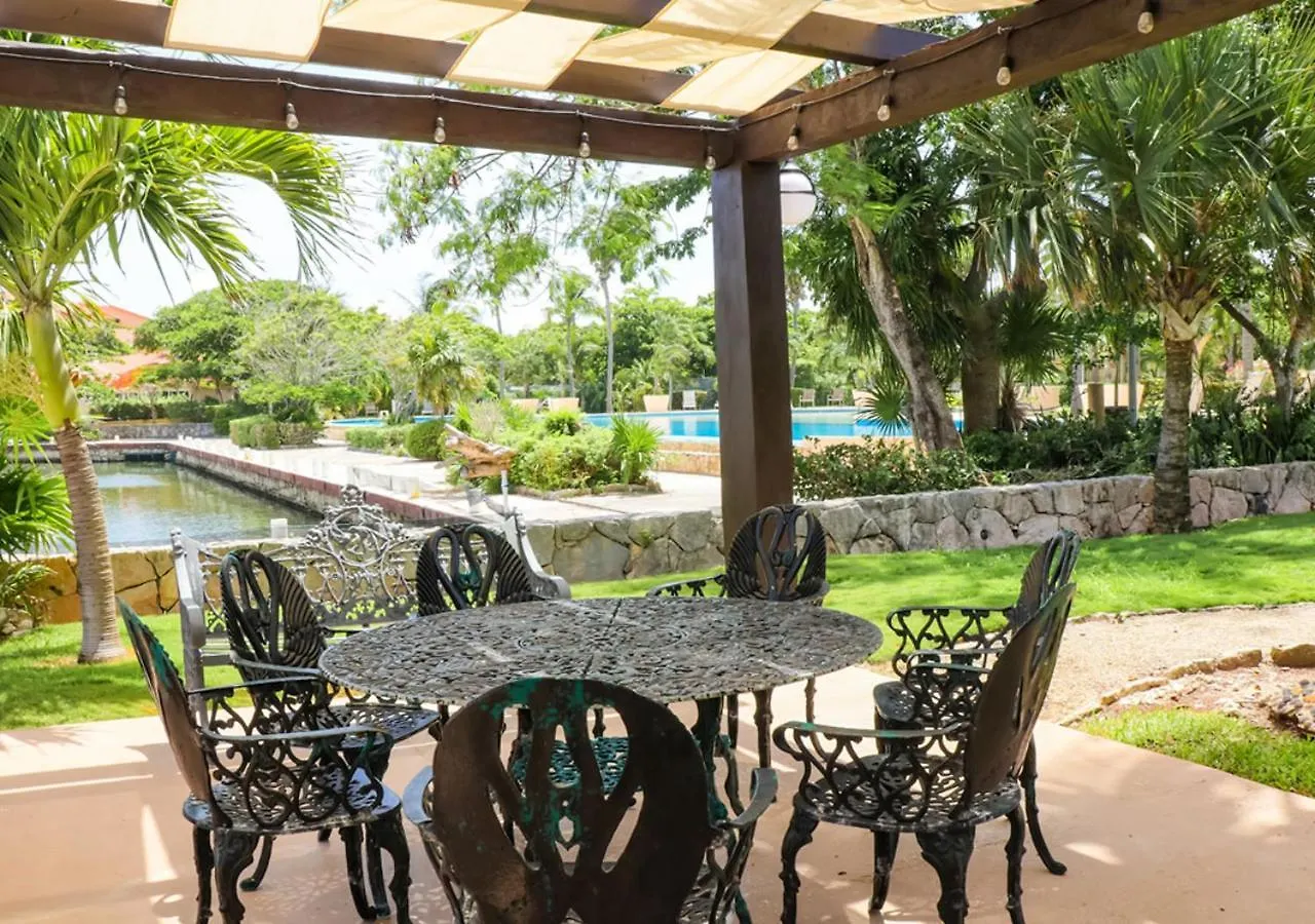 פורטו אוונטורס High-End Waterfront Condo At Secrets Waters 0*, פורטו אוונטורס מקסיקו
