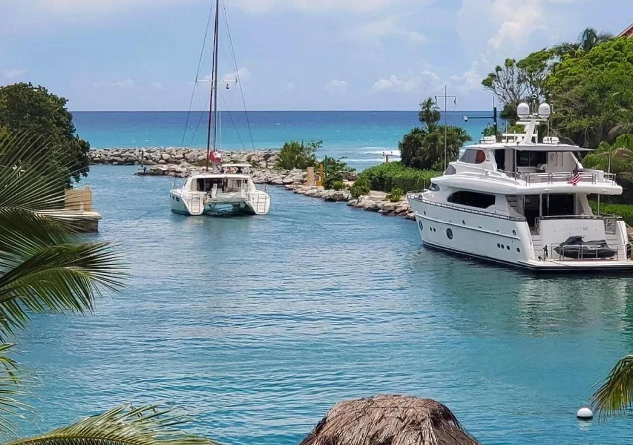 Apartamento High-End Waterfront Condo At Secrets Waters Puerto Aventuras